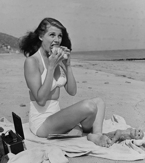 Bikini 70 yaşında