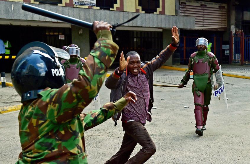 Kenya polisinden sert müdahale