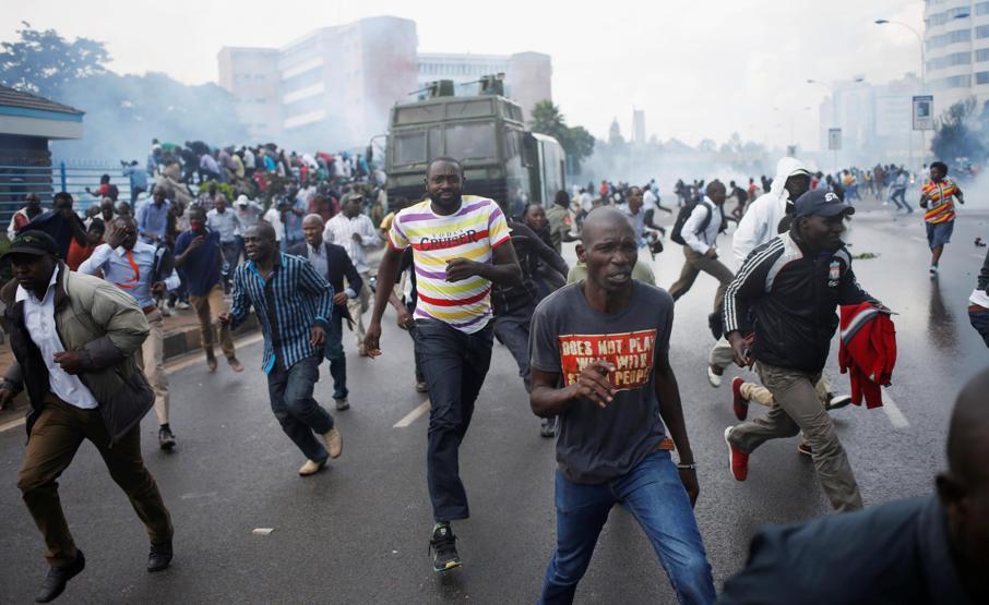 Kenya polisinden sert müdahale