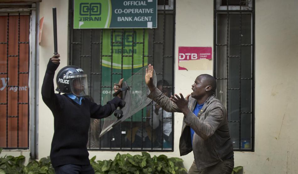 Kenya polisinden sert müdahale