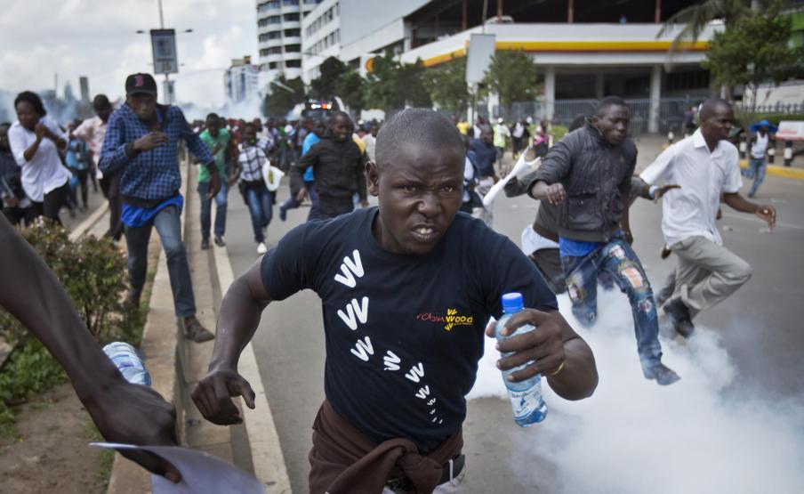 Kenya polisinden sert müdahale