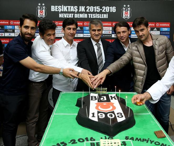 Konuşma sırası Şenol Güneşte: Mario Gomez giderse...