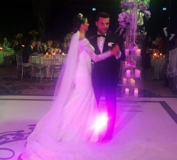 Sinan Özen, Burcu Kartal ile evlendi