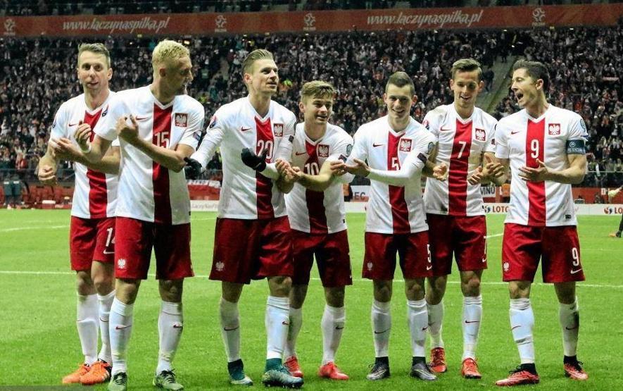 UEFAya göre Euro 2016ya katılan 24 takımın en iyi 11leri