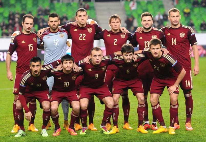 UEFAya göre Euro 2016ya katılan 24 takımın en iyi 11leri