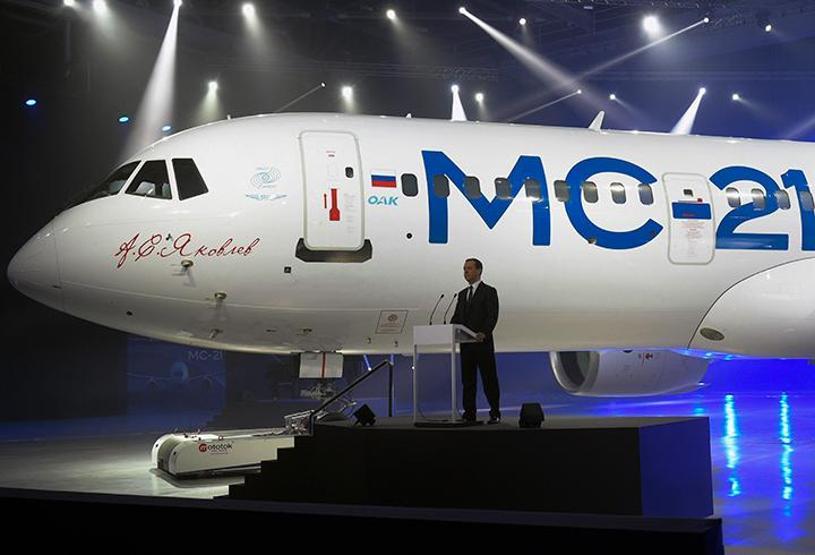 Rusya yeni yolcu uçağı üretti: Irkut MC-21