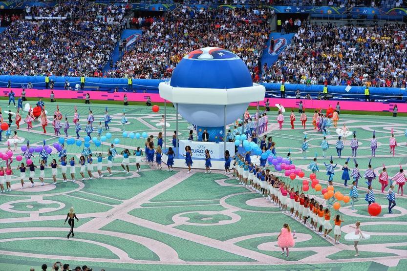 EURO 2016ya muhteşem açılış
