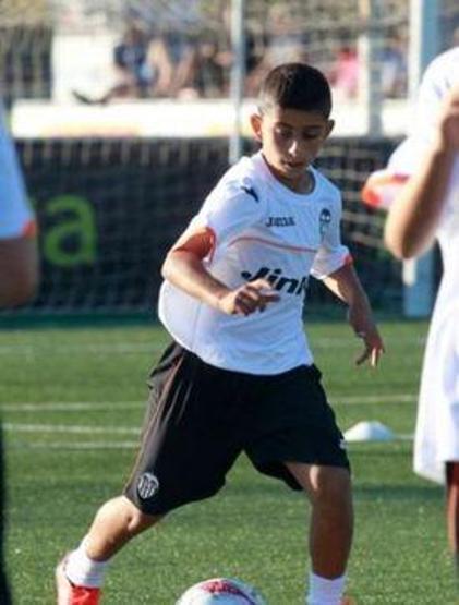 ManU Mourinhonun istediği 14 yaşındaki Türk oyuncu transfer ediyor