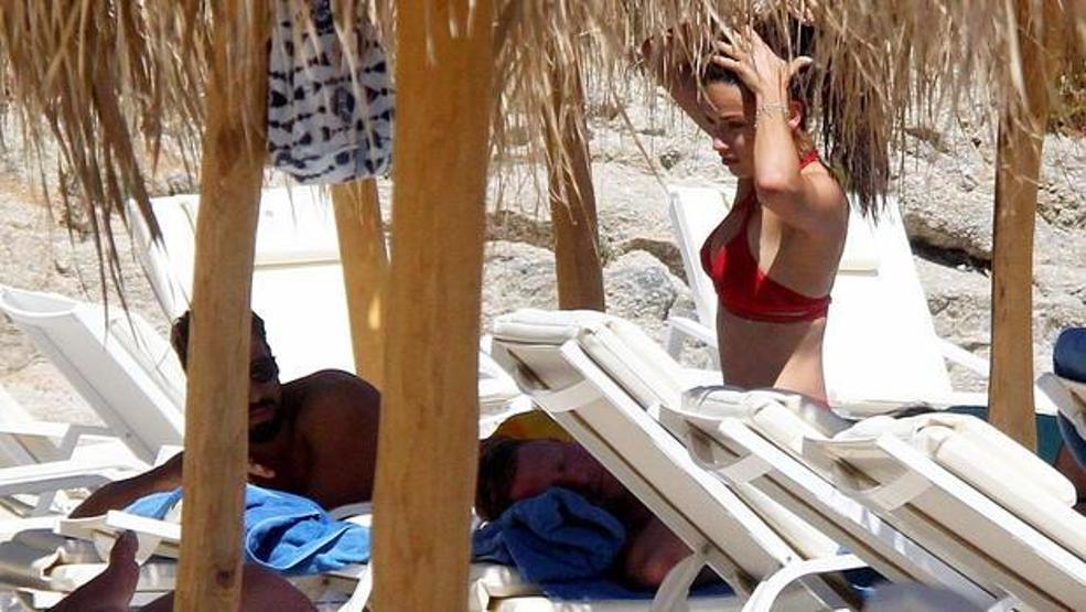 Adriana Limanın bikinisi olay yarattı