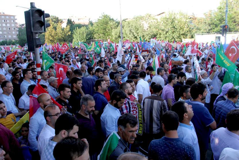 Tüm Türkiye sokakta