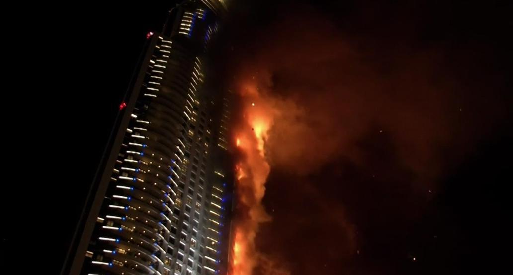 Dubaide 75 katlı gökdelende yangın