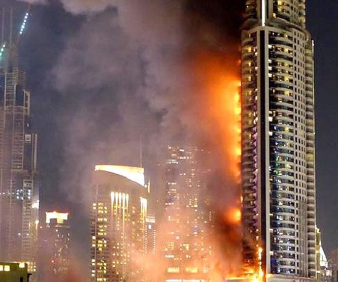 Dubaide 75 katlı gökdelende yangın