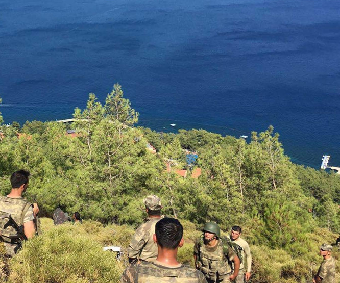 Marmariste darbeci askerlerin silahları bulundu