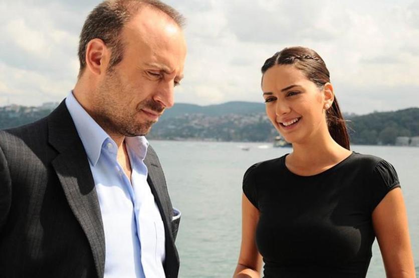 Halit Ergenç ve Bergüzar Korel: Demokrasimiz yoksa biz de yokuz