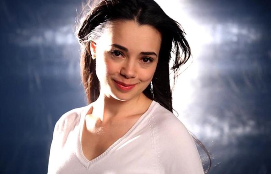 Özgü Namal Ölümden Döndüğü Korkunç Kazayı Anlattı “15 Dakika Nefes Alamadan Yattım”