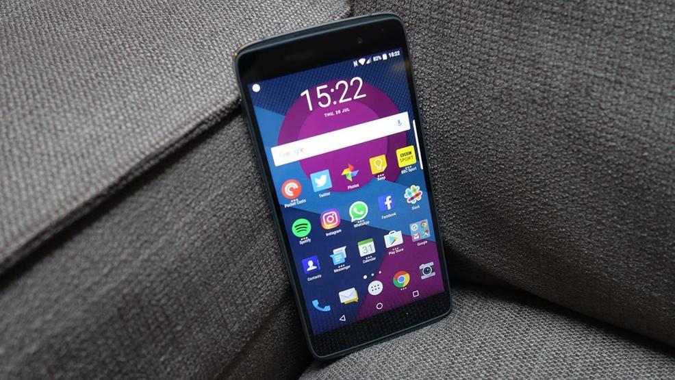 BlackBerryden klavyesiz telefon