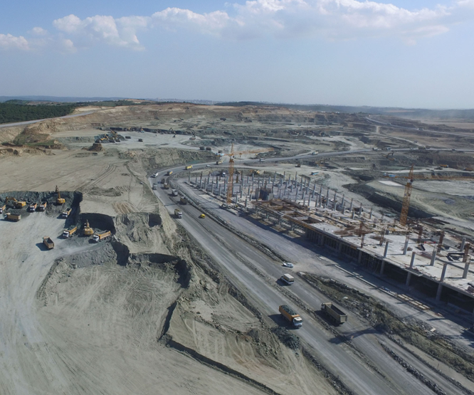 Dünyanın en büyük havalimanı havadan görüntülendi