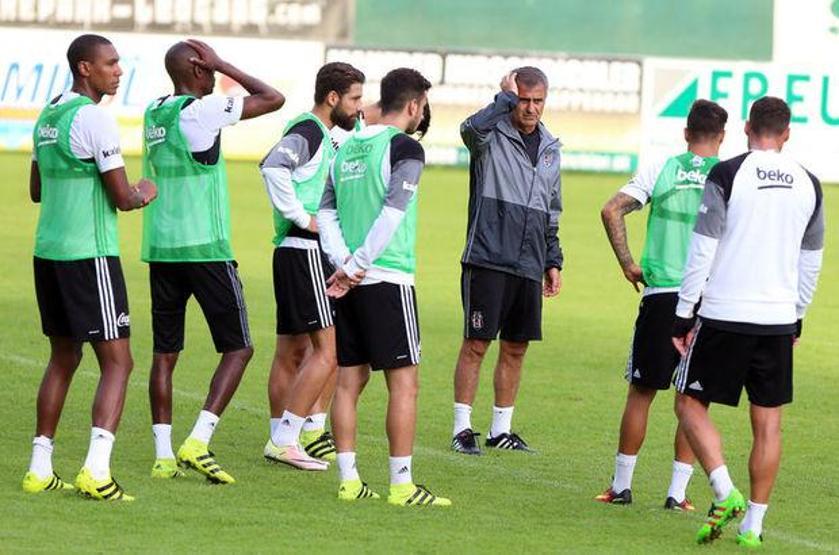 Adriano çıktı meydane