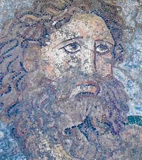 Adanada Poseidon tasvirli mozaik bulundu