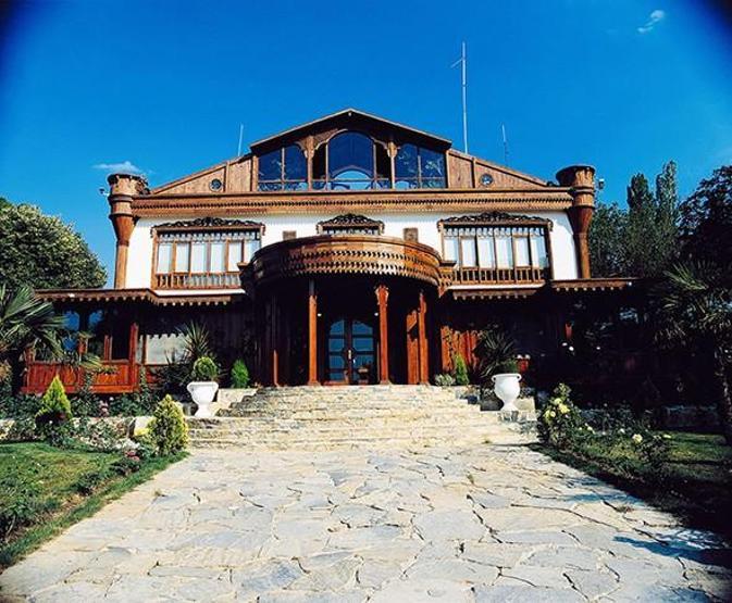 Adnan Oktar’ın Silivri’deki lüks çiftliği