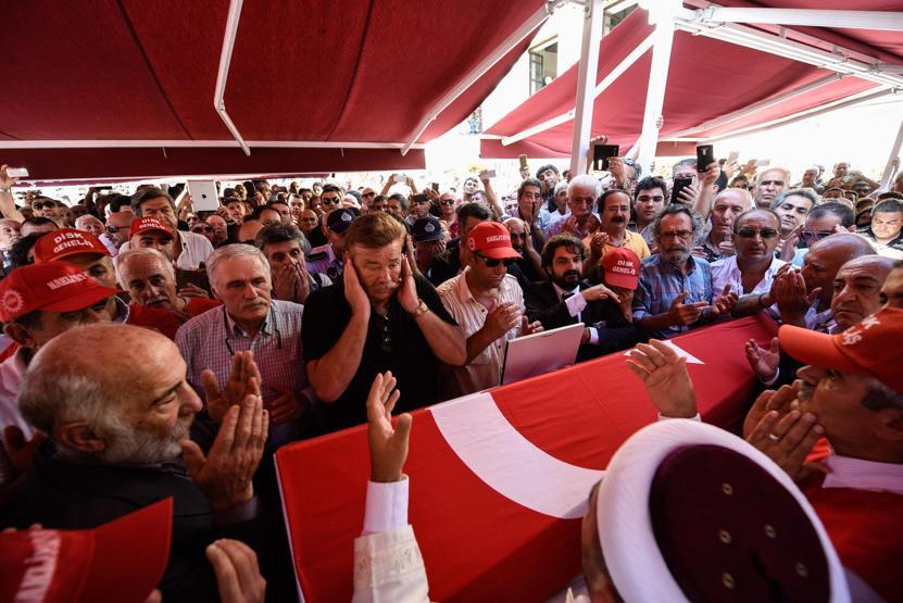 Tarık Akana son veda