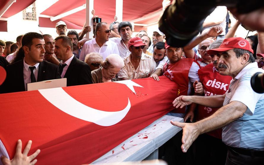 Tarık Akana son veda