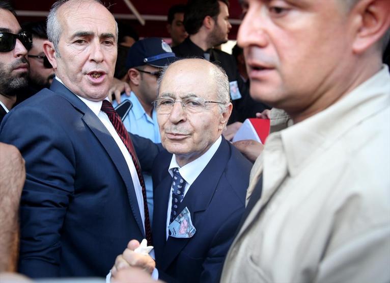Tarık Akana son veda