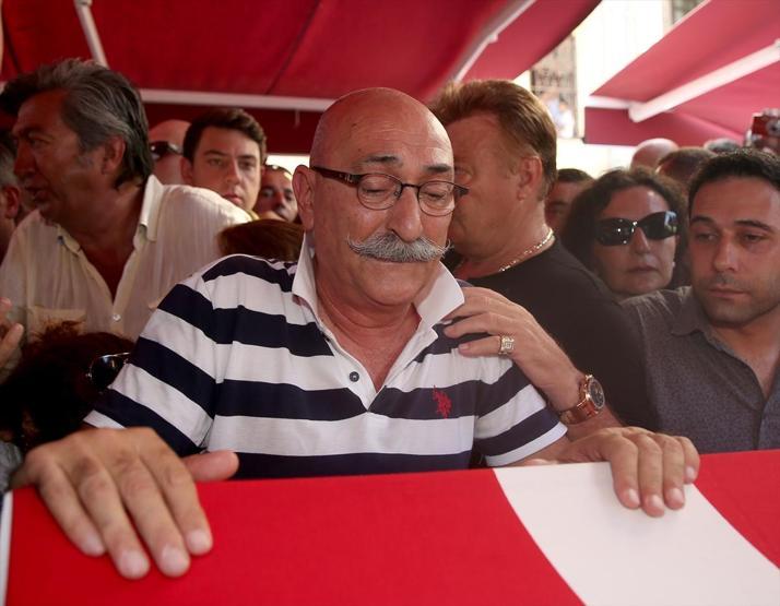 Tarık Akana son veda