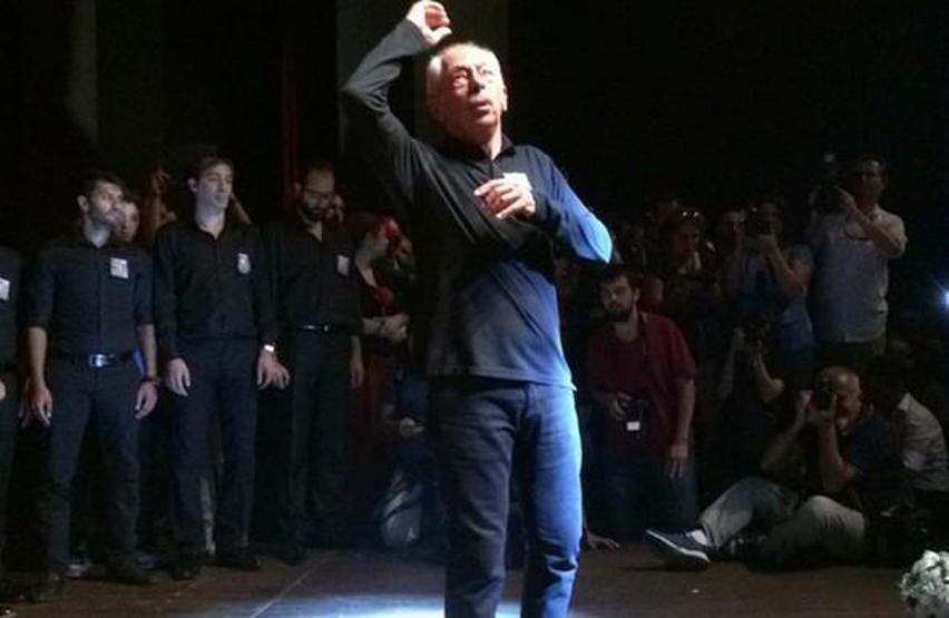Tarık Akanın cenaze törenine binlerce kişi katıldı
