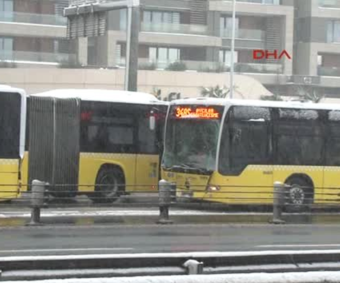 İstanbulda metrobüs kazaları