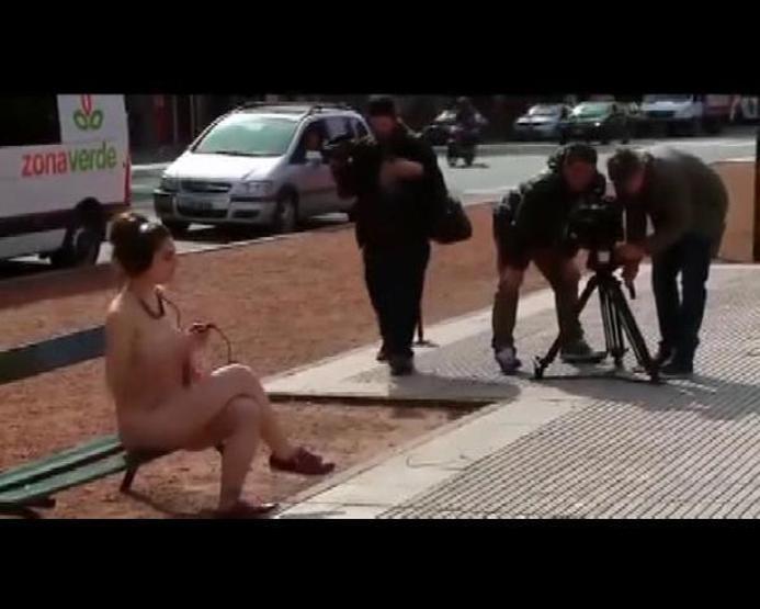 Arjantinde çıplak protesto
