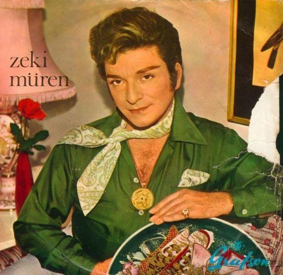 Zeki Müren: Ben değil Liberace beni taklit ediyor