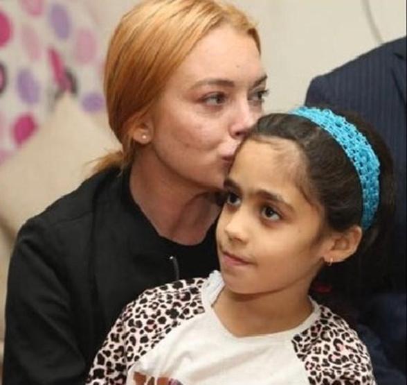 Lindsay Lohandan İstanbulda Dünya Beşten Büyüktür mesajı
