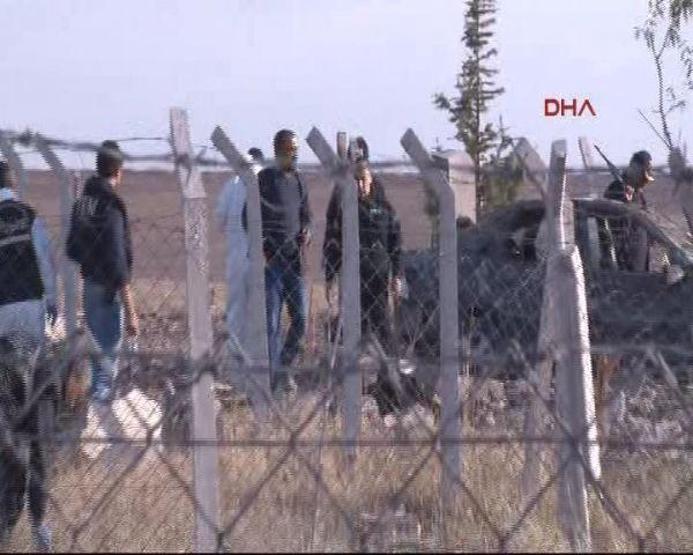 Ankarada iki canlı bombanın kendini patlattığı yerden ilk kareler