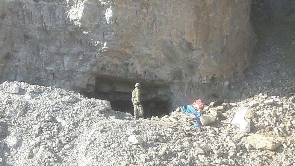 Hakkaride PKKnın çelik kapılı, fanlı mağarası