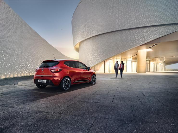Yeni Clio HB ve Sport Tourerin fiyatları açıklandı