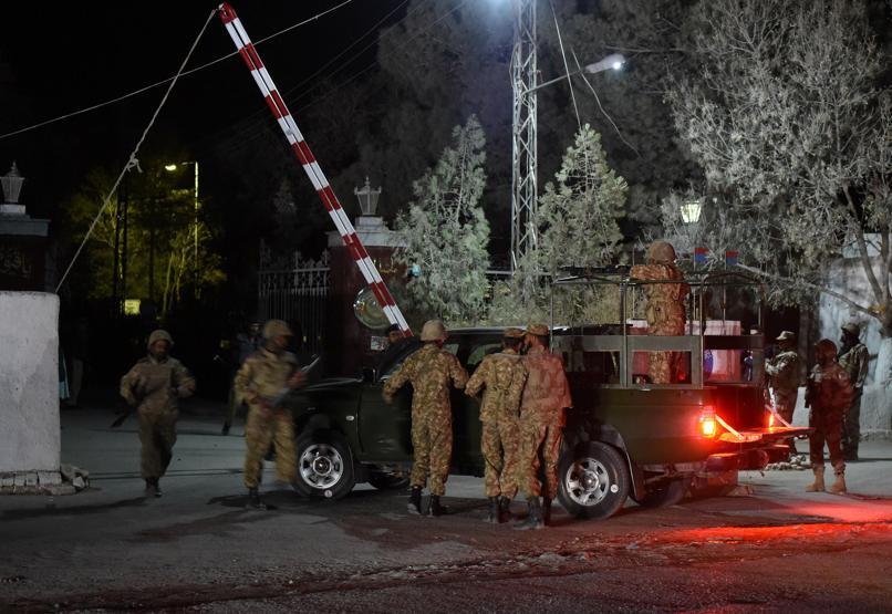 Polis akademisinde katliam: 60 ölü