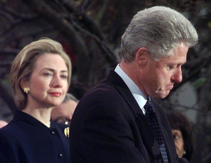 Yıllar rolleri değiştirdi: Bill ve Hillary Clintonun uzun yolculuğu