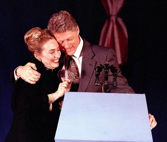 Yıllar rolleri değiştirdi: Bill ve Hillary Clintonun uzun yolculuğu