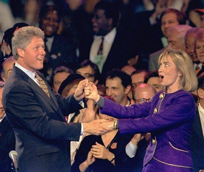 Yıllar rolleri değiştirdi: Bill ve Hillary Clintonun uzun yolculuğu