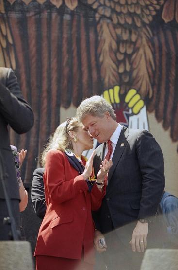 Yıllar rolleri değiştirdi: Bill ve Hillary Clintonun uzun yolculuğu