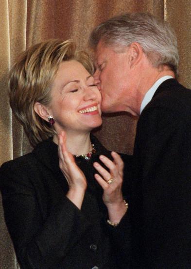 Yıllar rolleri değiştirdi: Bill ve Hillary Clintonun uzun yolculuğu