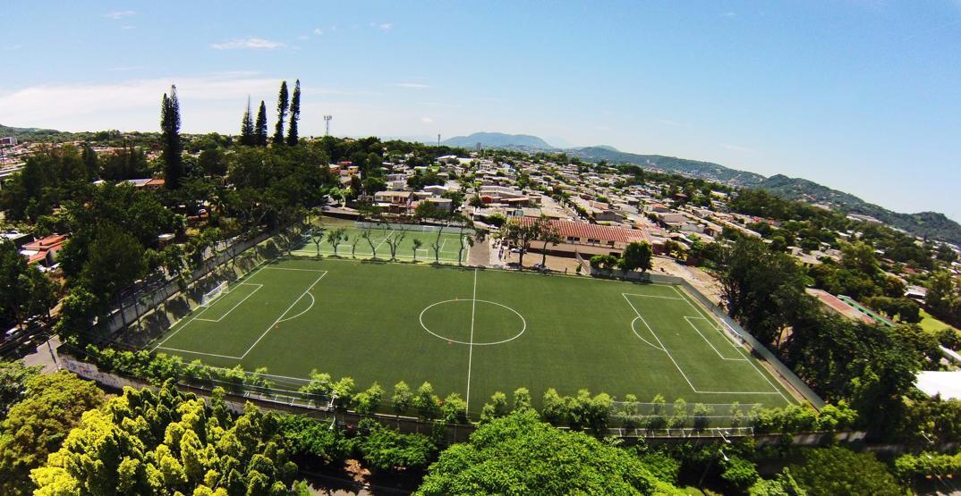 Dünyanın en ilginç stadyumları