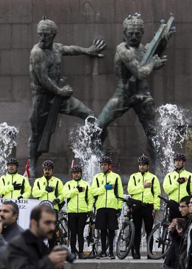 10 Kasımda Anıtkabire akın