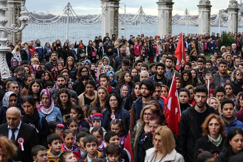 10 Kasımda Anıtkabire akın