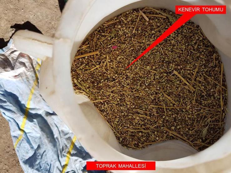 PKKya Şırnakta bir darbe daha: Bomba yüklü araçları ve cephanelikleri imha edildi