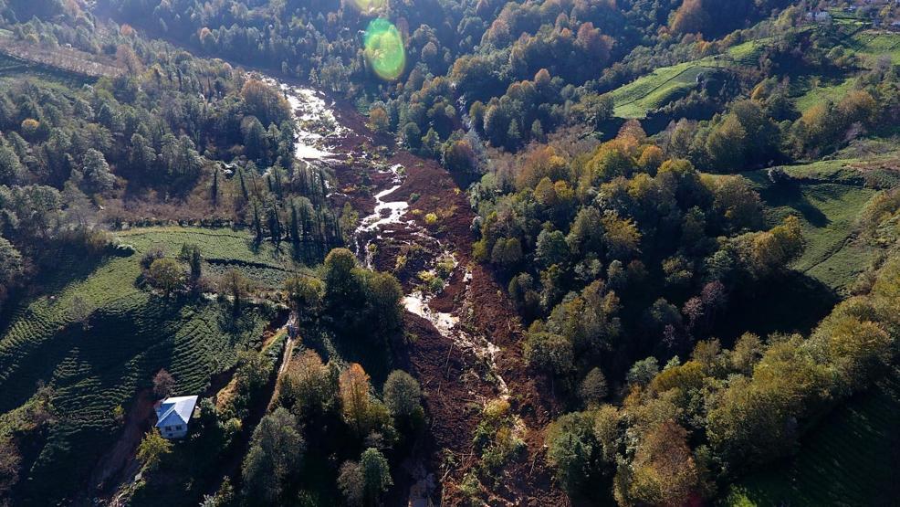 Arhavide heyelan:18 ev boşaltıldı