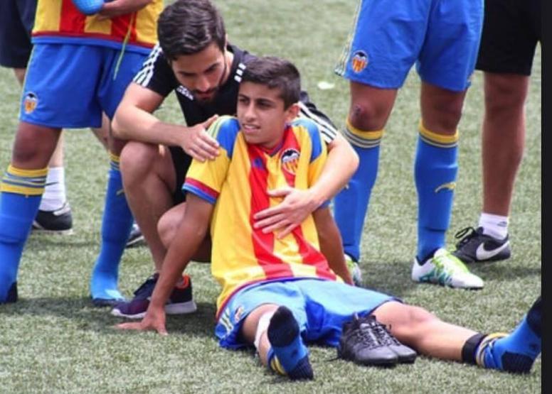 Valencia yıldız adayı Ferhat Çoğalanı 10 numara yapacak