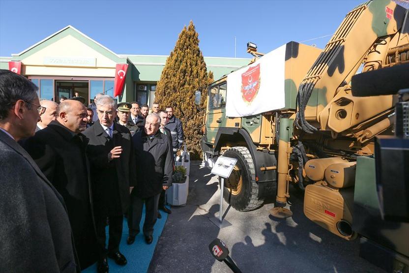 Tamamen yerli üretim olan füze sistemi Kasırga TSKya teslim edildi