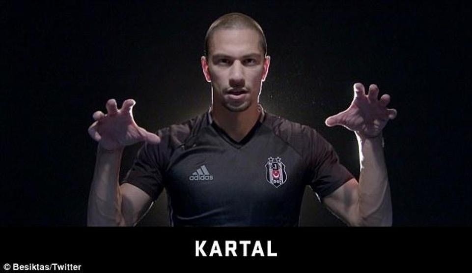 Beşiktaş taraftarının işaret diliyle tezahüratı dış basında